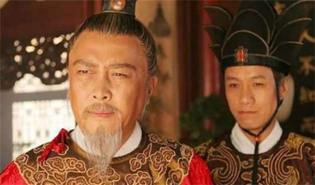 高拱也是托孤大臣，为何会被张居正赶下台呢？