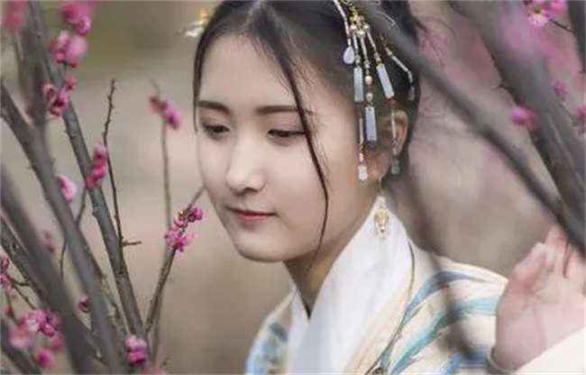 古代女子成年和未成年的发饰有何区别呢？