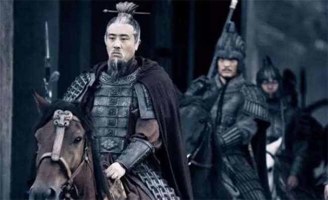 夷陵之战中，为何刘备会惨败给孙权？