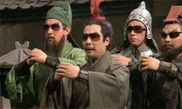 当刘备兵败徐州的时候，赵云还在什么地方？