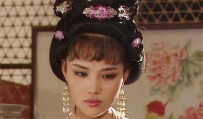 上官婉儿的身世如何？他的下场如何呢？