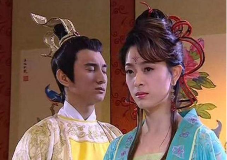 《子夜歌·人生愁恨何能免》李煜亡国被囚禁后所作，充满了悔恨与绝望