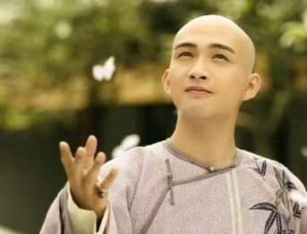 《南乡子·秋暮村居》的原文是什么？该如何理解呢？
